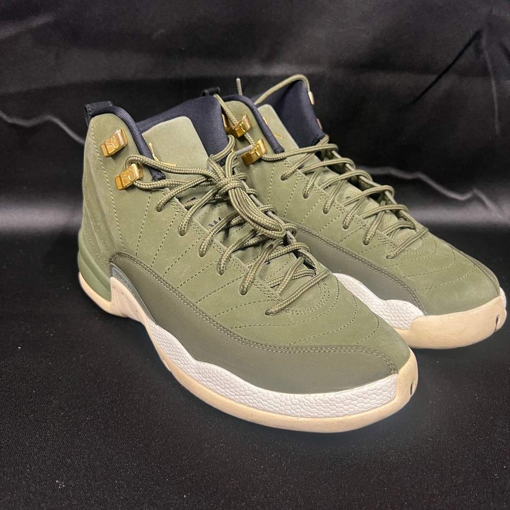 Jordan 12 Retro
Chris Paul Class Of 2003 (GS) sz 7y